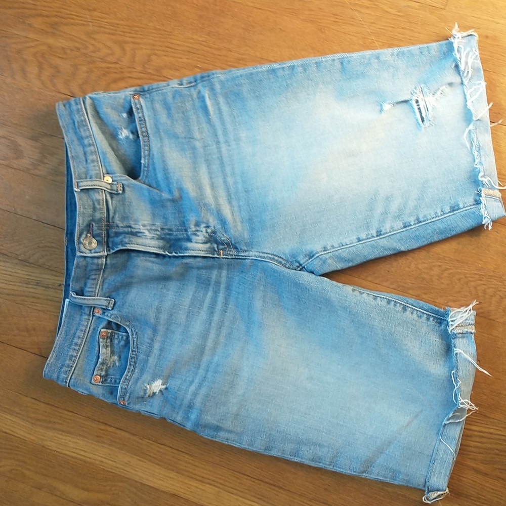 Gap Bermuda short high rise